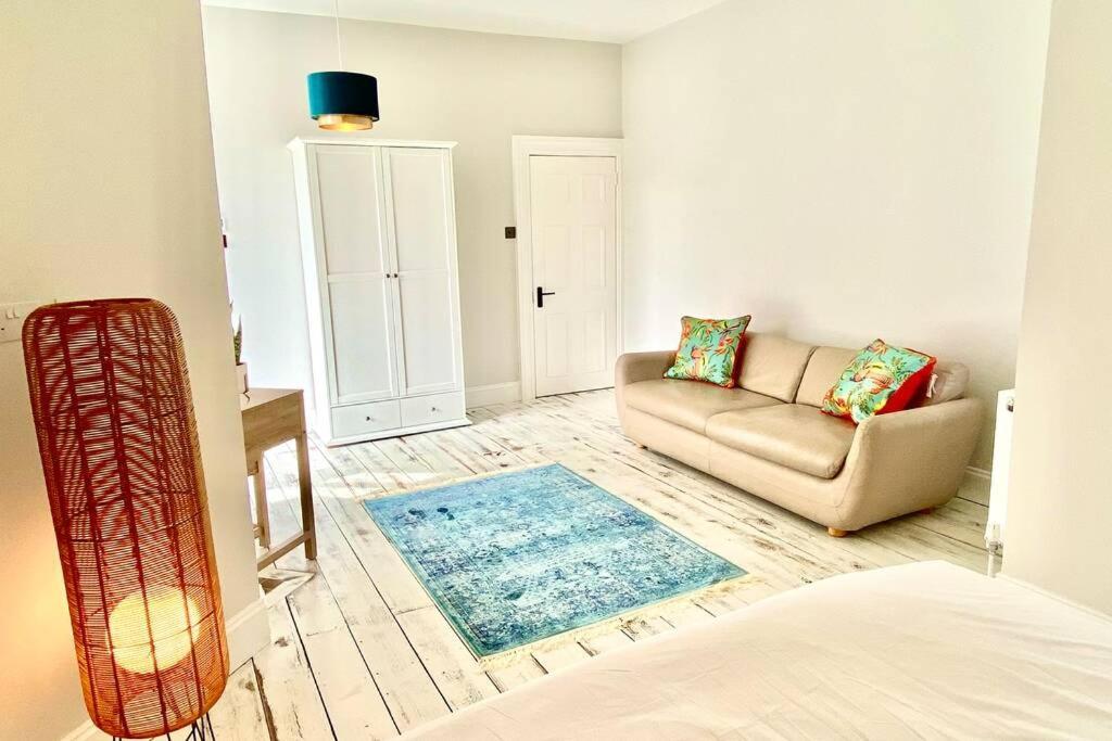 Cleveland House - Perfect For Beaches And Town. 본머스 외부 사진